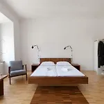 Julija&robert's Riverview And Homestay Ljubljana