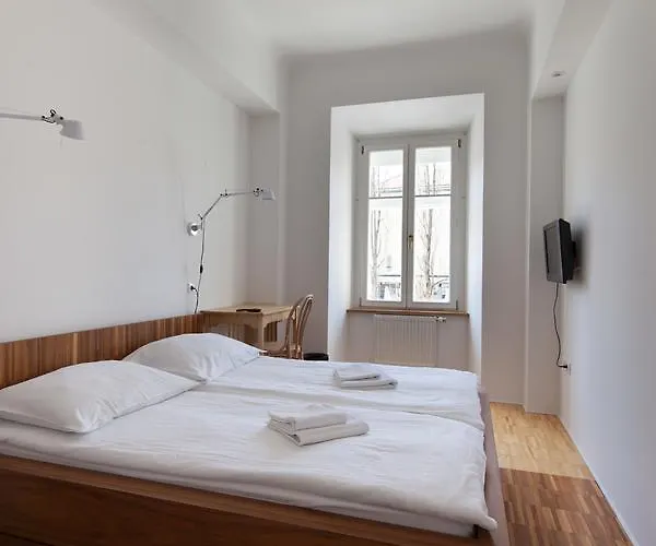 Julija&robert's Riverview And Homestay *