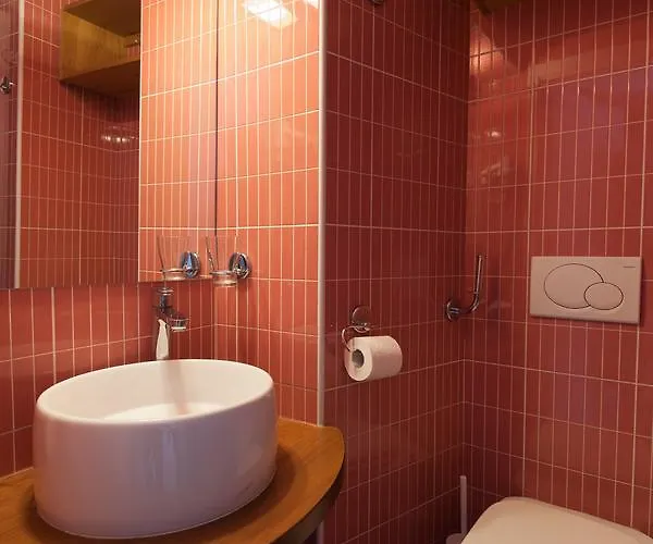 Julija&robert's Riverview And Homestay *